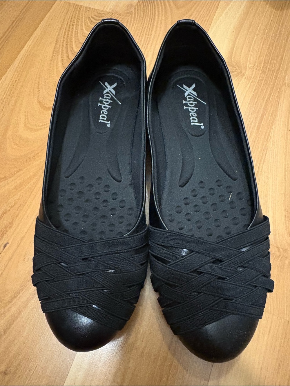 Xappeal Black Elastic Crisscross Ballet Flats